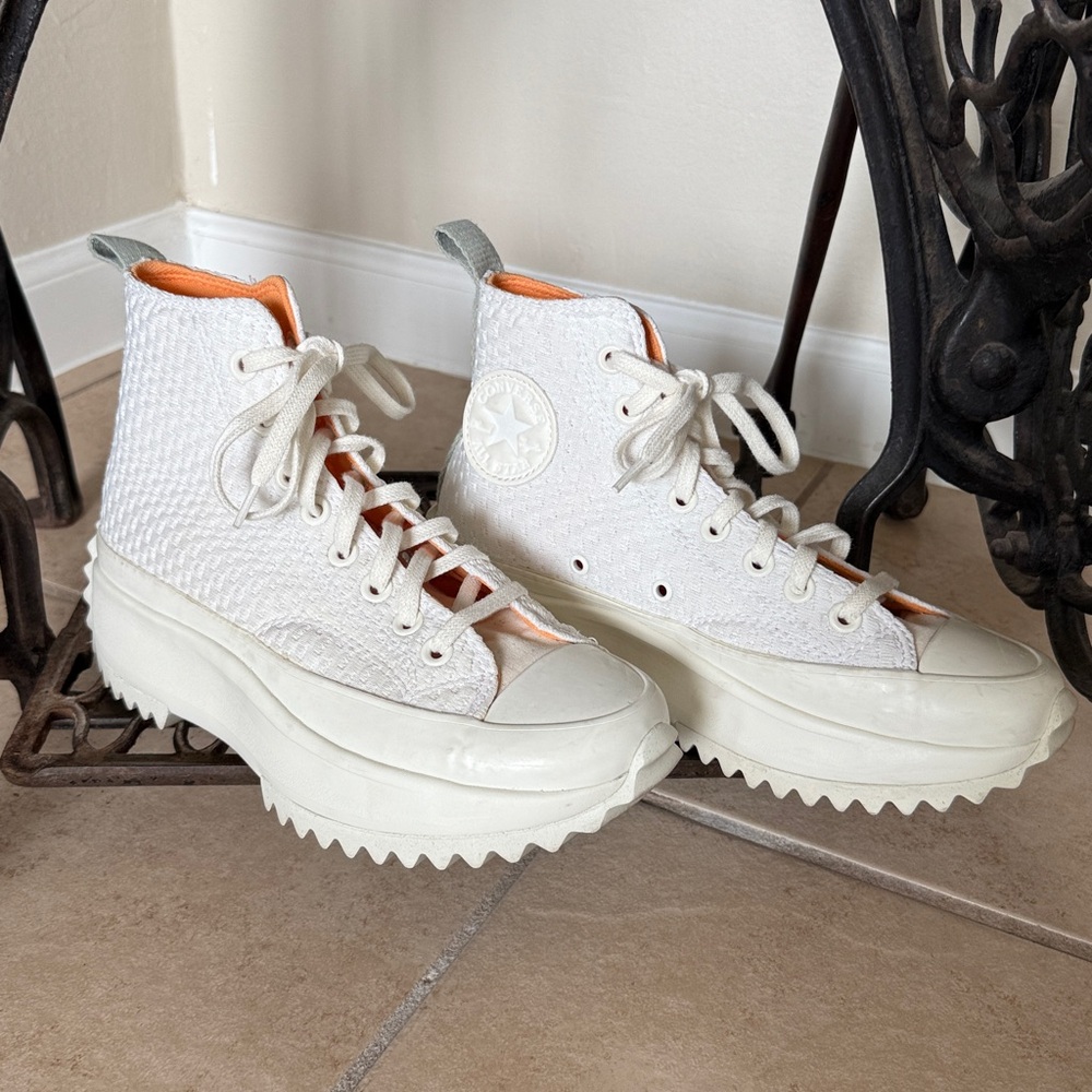 Converse Chuck Taylor White HighTop Sneakers Platform Women Size 8 Men’s Siz.6.5